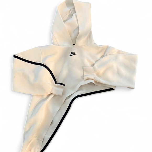 Nike sportswear tech fleece women’s oversized asymmetrical hoodie size m - Picture 1 of 6